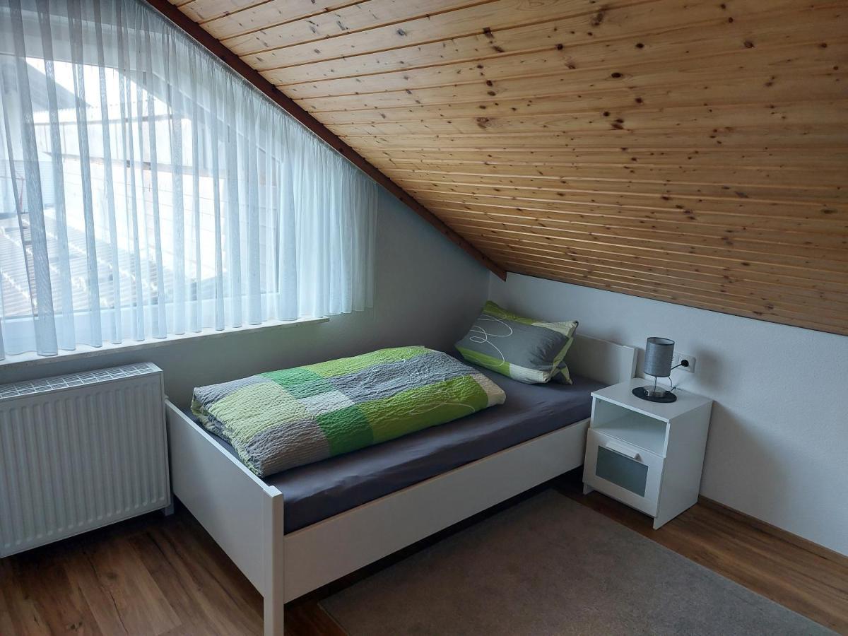 Moderne Ferienwohnung - Neu Renoviert - Ruhige Lage Waldachtal Dış mekan fotoğraf